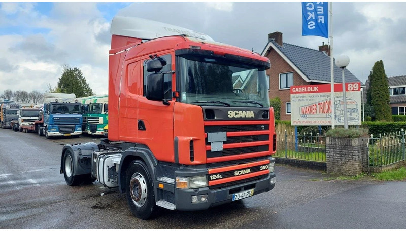 Scania R124-360 360 MANUAL GEARBOX RETARDER HYDRAULIC PTO - Nyergesvontató: 3 kép. Scania R124-360 360 MANUAL GEARBOX RETARDER HYDRAULIC PTO - Nyergesvontató: 3 kép.