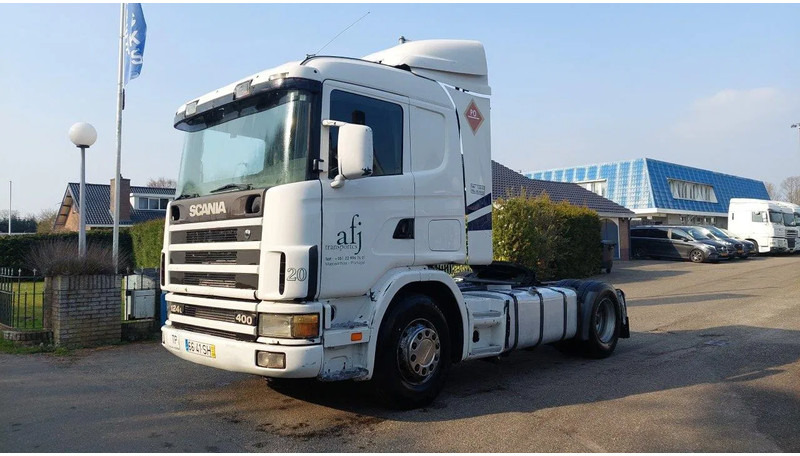 Scania R124-400 3+3 MANUAL RETARDER HIGHLINE - Nyergesvontató: 1 kép. Scania R124-400 3+3 MANUAL RETARDER HIGHLINE - Nyergesvontató: 1 kép.