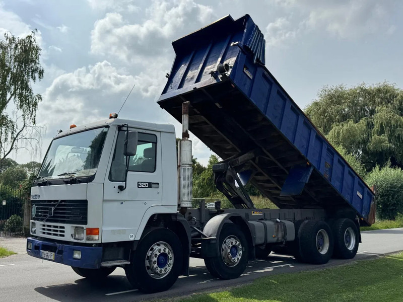 Volvo FL 10.360 8X4 FULL STEEL SPRING MANUAL GEARBOX BIG KIPPER MECHANIC FUEL PUMP - Billenőplatós teherautó: 1 kép. Volvo FL 10.360 8X4 FULL STEEL SPRING MANUAL GEARBOX BIG KIPPER MECHANIC FUEL PUMP - Billenőplatós teherautó: 1 kép.