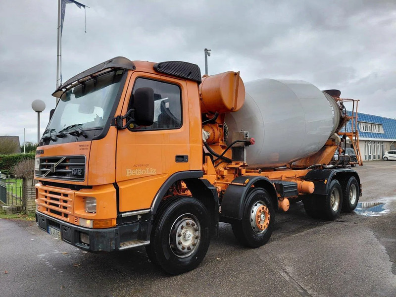 Volvo FM 12 8x4 Mixer Steel - Betonmixer: 1 kép. Volvo FM 12 8x4 Mixer Steel - Betonmixer: 1 kép.