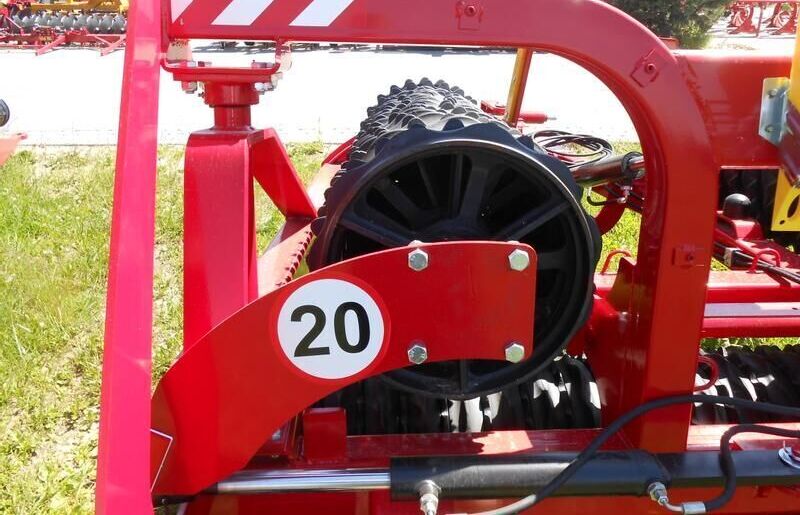 AGRO-FACTORY Wał uprawowy GROM 5.3 M - Mezőgazdasági hengerek: 2 kép. AGRO-FACTORY Wał uprawowy GROM 5.3 M - Mezőgazdasági hengerek: 2 kép.