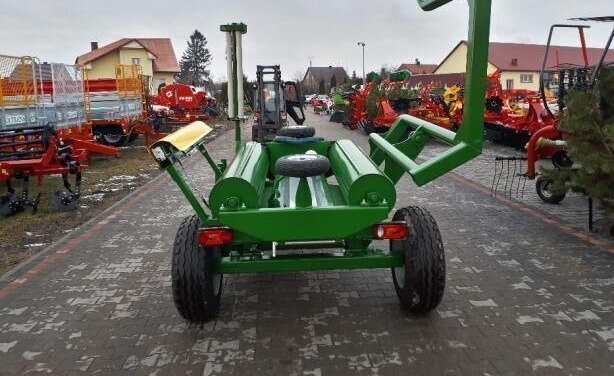 AWID CZYŻEW Owijarka F-2 - Bálacsomagoló: 1 kép. AWID CZYŻEW Owijarka F-2 - Bálacsomagoló: 1 kép.