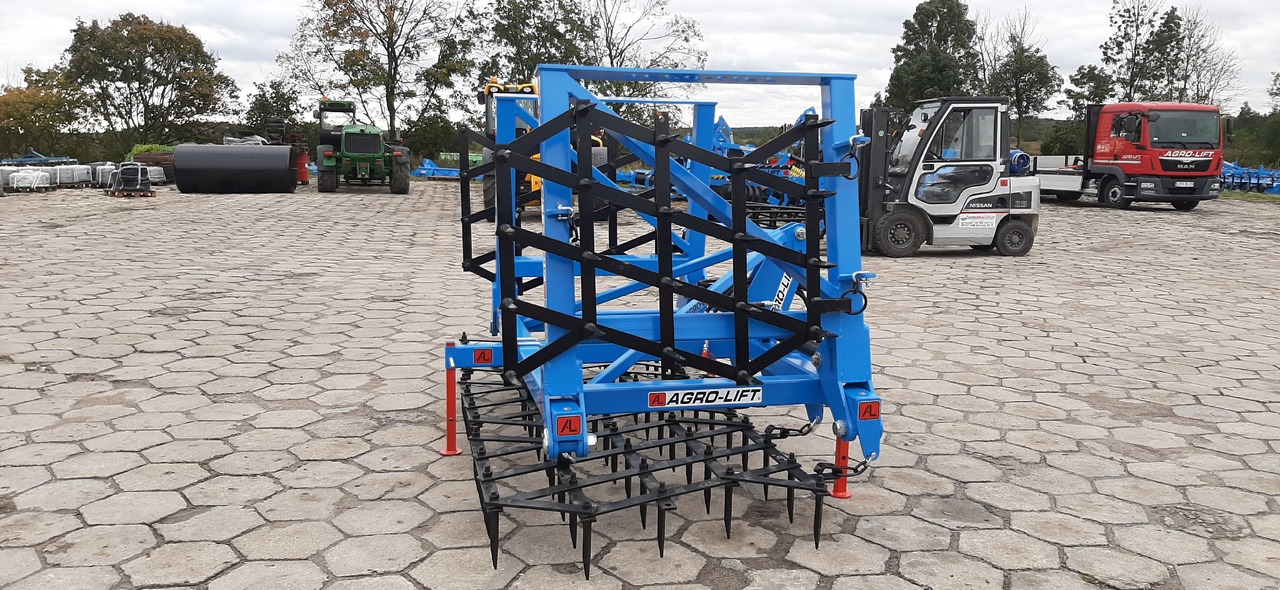 Agro-lift Luna 5.0 - Borona: 2 kép. Agro-lift Luna 5.0 - Borona: 2 kép.
