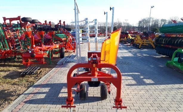 JAR-MET Kreiselschwader/ Rotary rake/ Zgrabiarka karuzelowa 3,5m - Szénaforgató: 3 kép. JAR-MET Kreiselschwader/ Rotary rake/ Zgrabiarka karuzelowa 3,5m - Szénaforgató: 3 kép.