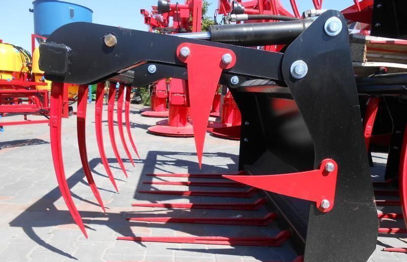 METAL-TECHNIK Łycho-krokodyl 1,2 - Kanál - Teherautó: 4 kép. METAL-TECHNIK Łycho-krokodyl 1,2 - Kanál - Teherautó: 4 kép.