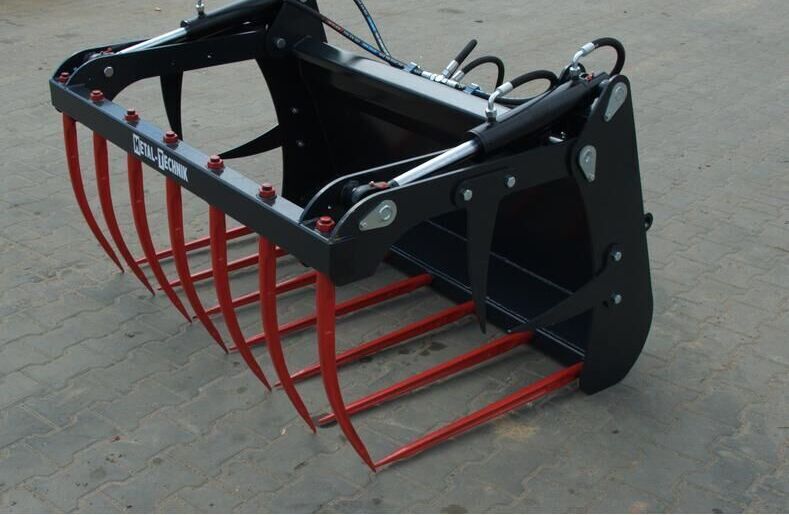 Metal-Technik Łycho-krokodyl 2m - Kanál, Silózó berendezések - Mezőgazdasági gépek: 1 kép. Metal-Technik Łycho-krokodyl 2m - Kanál, Silózó berendezések - Mezőgazdasági gépek: 1 kép.