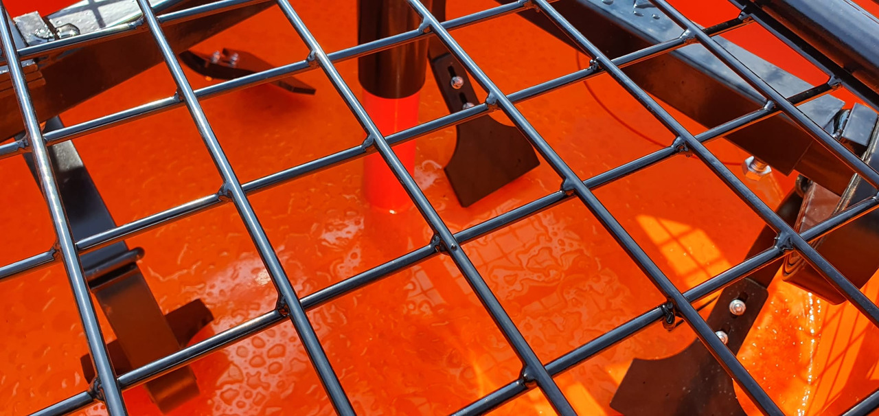 Volant MIHER 800 - Betonkeverő: 1 kép. Volant MIHER 800 - Betonkeverő: 1 kép.