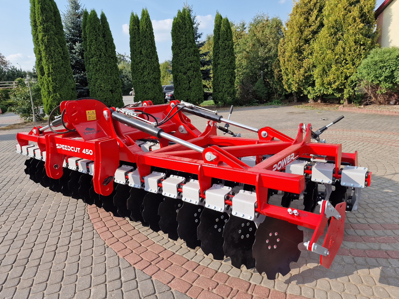 Tárcsás borona ZABIEL Brona talerzowa 6m: 10 kép. Tárcsás borona ZABIEL Brona talerzowa 6m: 10 kép.