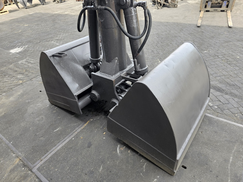 Liebherr gm 1250 liter clamshell bucket liebherr sennebogen fuchs - Csipegető kanál - Építőipari gépek: 4 kép. Liebherr gm 1250 liter clamshell bucket liebherr sennebogen fuchs - Csipegető kanál - Építőipari gépek: 4 kép.