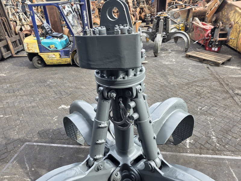 Liebherr gm 70 poliepgrijper liebherr lh scrap grab waste grabe polypgreifer - Polip kanál - Építőipari gépek: 4 kép. Liebherr gm 70 poliepgrijper liebherr lh scrap grab waste grabe polypgreifer - Polip kanál - Építőipari gépek: 4 kép.