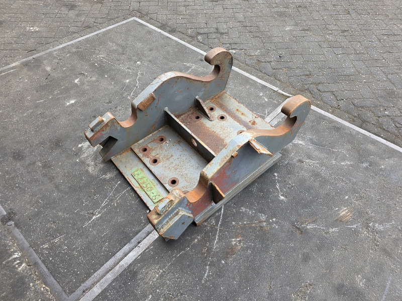 Adaptor plate cw55s kopplaat cw55s verachtert eurosteel - Gyorscsatlakozó - Építőipari gépek: 3 kép. Adaptor plate cw55s kopplaat cw55s verachtert eurosteel - Gyorscsatlakozó - Építőipari gépek: 3 kép.