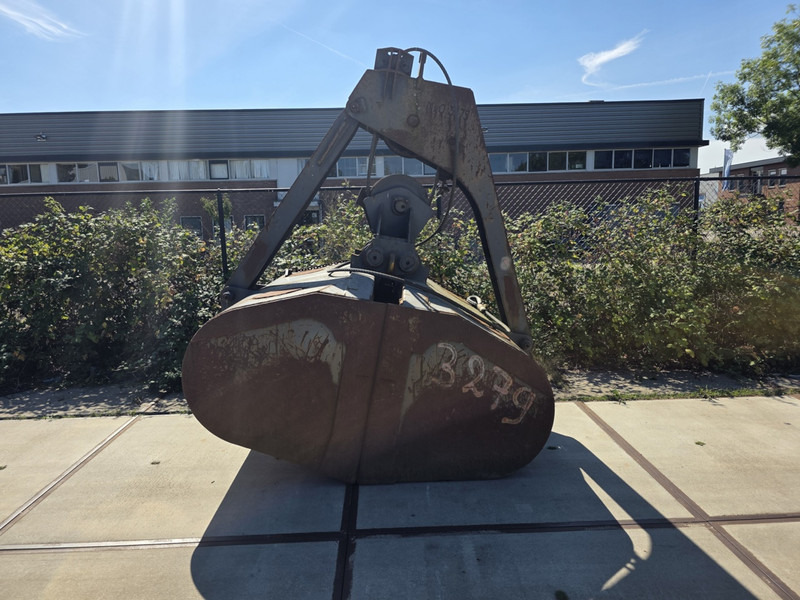 Bleijenberg 5000 liter overslaggrijper 2 draadsknijper grijper jb grijper clamhsell - Polip kanál - Építőipari gépek: 1 kép. Bleijenberg 5000 liter overslaggrijper 2 draadsknijper grijper jb grijper clamhsell - Polip kanál - Építőipari gépek: 1 kép.