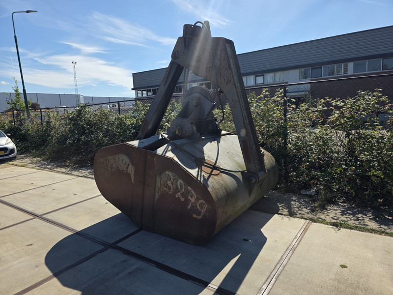 Bleijenberg 5000 liter overslaggrijper 2 draadsknijper grijper jb grijper clamhsell - Polip kanál - Építőipari gépek: 2 kép. Bleijenberg 5000 liter overslaggrijper 2 draadsknijper grijper jb grijper clamhsell - Polip kanál - Építőipari gépek: 2 kép.