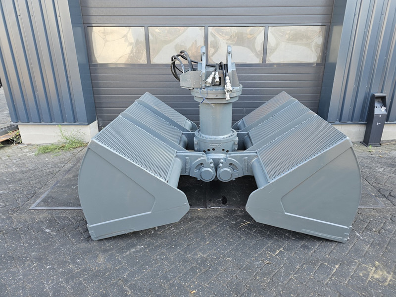 Clamshell bucket kinshofer sennebogen fuchs liebherr lh - Csipegető kanál - Építőipari gépek: 1 kép. Clamshell bucket kinshofer sennebogen fuchs liebherr lh - Csipegető kanál - Építőipari gépek: 1 kép.