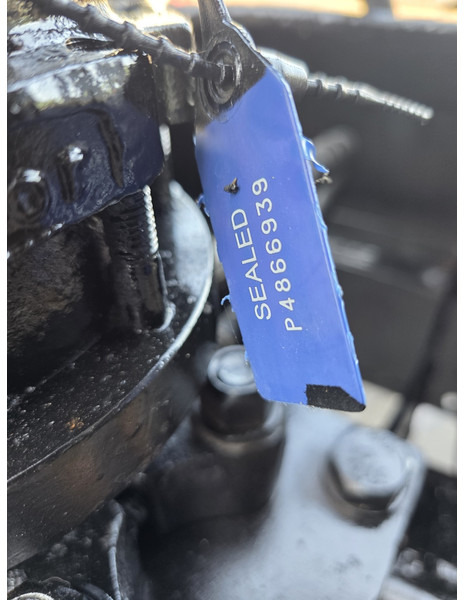 Knijperbakje cw 05 grondgrijper minigraver cw05 - Polip kanál - Építőipari gépek: 5 kép. Knijperbakje cw 05 grondgrijper minigraver cw05 - Polip kanál - Építőipari gépek: 5 kép.