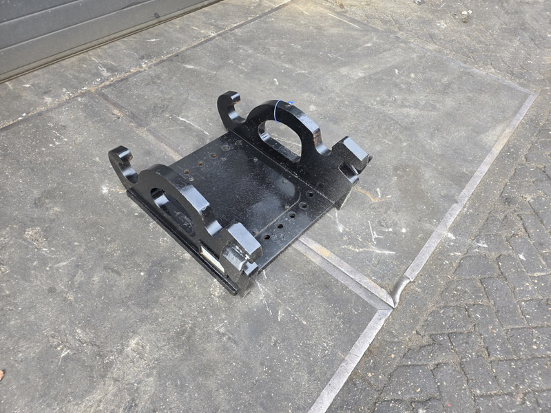 Kopplaat verachtert cw45s adaptor plate verachtert cw45s - Gyorscsatlakozó - Építőipari gépek: 2 kép. Kopplaat verachtert cw45s adaptor plate verachtert cw45s - Gyorscsatlakozó - Építőipari gépek: 2 kép.
