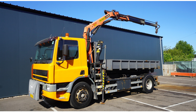DAF CF 65.210 HOOKARM SYSTEM WITH PALFINGER PK 9501 CRANE - Darus autó: 2 kép. DAF CF 65.210 HOOKARM SYSTEM WITH PALFINGER PK 9501 CRANE - Darus autó: 2 kép.