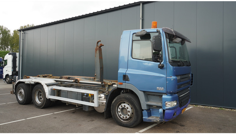 DAF CF 85.410 6X2 HOOKARM SYSTEM 681.000KM - Horgos rakodó teherautó: 4 kép. DAF CF 85.410 6X2 HOOKARM SYSTEM 681.000KM - Horgos rakodó teherautó: 4 kép.