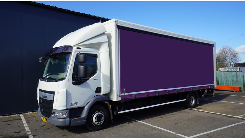 DAF LF 180 CLOSED/CURTAINSIDE 438.000KM - Ponyvás teherautó: 3 kép. DAF LF 180 CLOSED/CURTAINSIDE 438.000KM - Ponyvás teherautó: 3 kép.