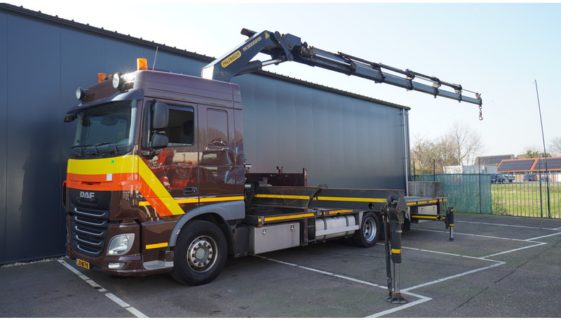 DAF XF 460 6X2 FLATBED TRUCK WITH PALFINGER PK 50002 CRANE - Darus autó: 2 kép. DAF XF 460 6X2 FLATBED TRUCK WITH PALFINGER PK 50002 CRANE - Darus autó: 2 kép.
