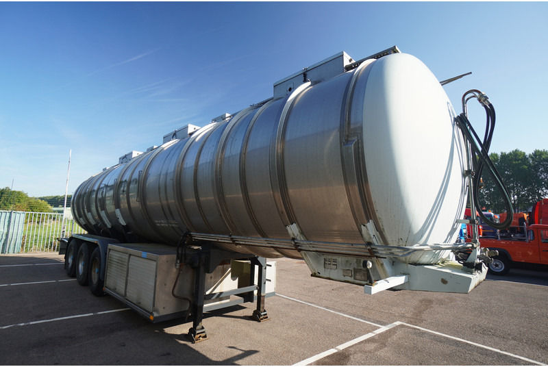 Dijkstra 3 AXLE CHEMIE TANK TRAILER 42 m3 - Tartályos félpótkocsi: 3 kép. Dijkstra 3 AXLE CHEMIE TANK TRAILER 42 m3 - Tartályos félpótkocsi: 3 kép.