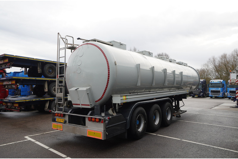Dijkstra 3 AXLE TANK TRAILER 36 M3 - Tartályos félpótkocsi: 4 kép. Dijkstra 3 AXLE TANK TRAILER 36 M3 - Tartályos félpótkocsi: 4 kép.