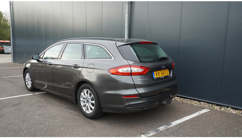 Ford Mondeo WAGON 1.5 TDCi TREND LEASE EDITION - Minibusz, Kisbusz: 3 kép. Ford Mondeo WAGON 1.5 TDCi TREND LEASE EDITION - Minibusz, Kisbusz: 3 kép.