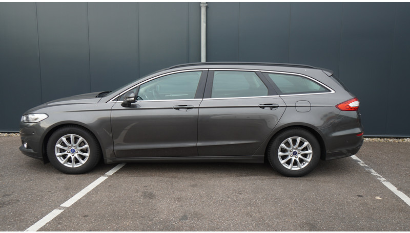 Ford Mondeo WAGON 1.5 TDCi TREND LEASE EDITION - Minibusz, Kisbusz: 1 kép. Ford Mondeo WAGON 1.5 TDCi TREND LEASE EDITION - Minibusz, Kisbusz: 1 kép.