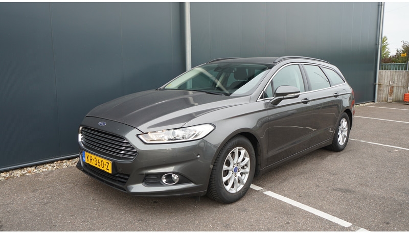 Ford Mondeo WAGON 1.5 TDCi TREND LEASE EDITION - Minibusz, Kisbusz: 4 kép. Ford Mondeo WAGON 1.5 TDCi TREND LEASE EDITION - Minibusz, Kisbusz: 4 kép.