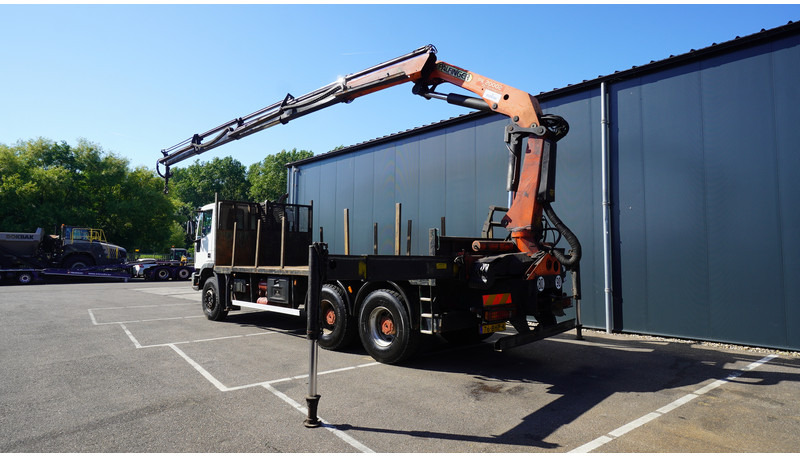 Iveco EUROTRAKKER CURSOR 350 6X4 FALTBED WITH PALFINGER PK 20002 CRANE - Darus autó: 3 kép. Iveco EUROTRAKKER CURSOR 350 6X4 FALTBED WITH PALFINGER PK 20002 CRANE - Darus autó: 3 kép.