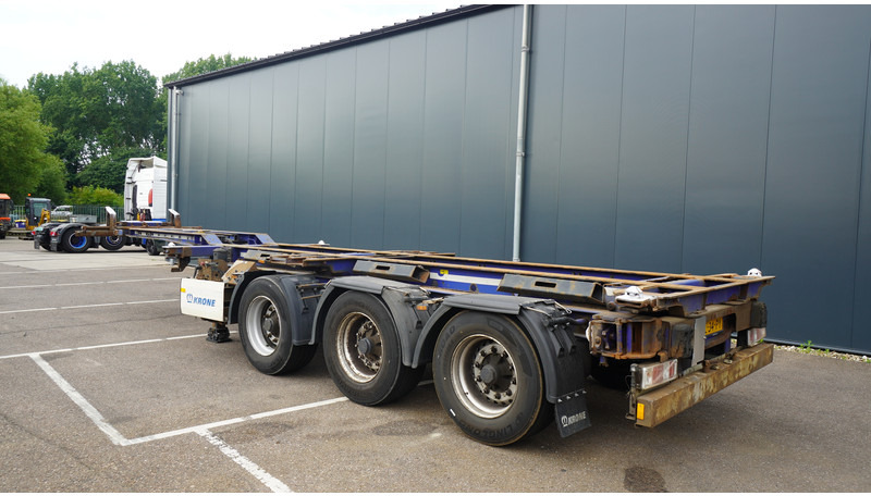 Krone 3 AXLE CONTAINER TRANSPORT TRAILER EXTENDABLE 45 FT - Félpótkocsi cserefelépítményes: 4 kép. Krone 3 AXLE CONTAINER TRANSPORT TRAILER EXTENDABLE 45 FT - Félpótkocsi cserefelépítményes: 4 kép.