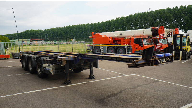 Krone 3 AXLE CONTAINER TRANSPORT TRAILER EXTENDABLE 45 FT - Félpótkocsi cserefelépítményes: 3 kép. Krone 3 AXLE CONTAINER TRANSPORT TRAILER EXTENDABLE 45 FT - Félpótkocsi cserefelépítményes: 3 kép.