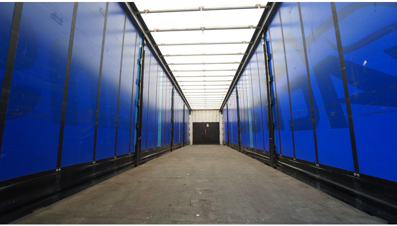 Krone 3 AXLE CURTAINSIDE TRAILER - Ponyvás félpótkocsi: 4 kép. Krone 3 AXLE CURTAINSIDE TRAILER - Ponyvás félpótkocsi: 4 kép.