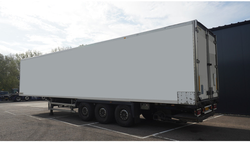 LAMBERET 3 AXLE FRIGO TRAILER WITH THERMO KING SLX300 - Félpótkocsi hűtős: 5 kép. LAMBERET 3 AXLE FRIGO TRAILER WITH THERMO KING SLX300 - Félpótkocsi hűtős: 5 kép.
