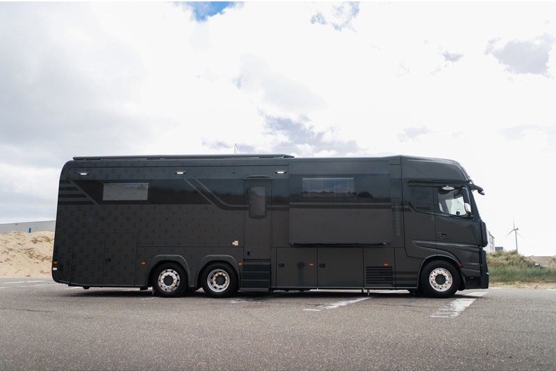 Mercedes-Benz ACTROS 2651 6X2 STX CAMPER POP-OUT MOTORHOME - Lakóautó: 3 kép. Mercedes-Benz ACTROS 2651 6X2 STX CAMPER POP-OUT MOTORHOME - Lakóautó: 3 kép.