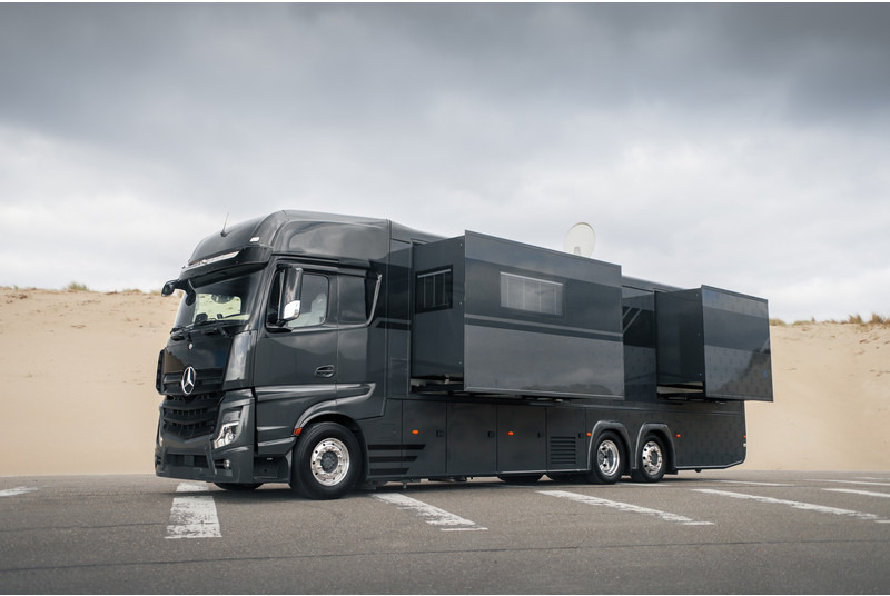 Mercedes-Benz ACTROS 2651 6X2 STX CAMPER POP-OUT MOTORHOME - Lakóautó: 1 kép. Mercedes-Benz ACTROS 2651 6X2 STX CAMPER POP-OUT MOTORHOME - Lakóautó: 1 kép.