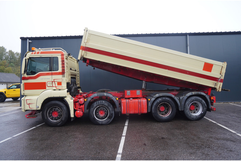 MAN TGS 35.500 8X4 TIPPER - Billenőplatós teherautó: 1 kép. MAN TGS 35.500 8X4 TIPPER - Billenőplatós teherautó: 1 kép.