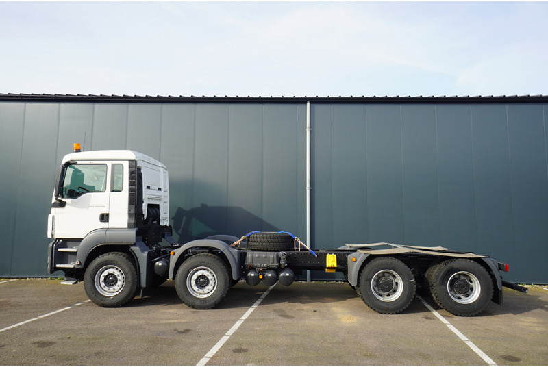 MAN TGS41.400 8X4 BB-WW NEW UNUSED CHASSIS EURO3 - Alvaz teherautó: 1 kép. MAN TGS41.400 8X4 BB-WW NEW UNUSED CHASSIS EURO3 - Alvaz teherautó: 1 kép.