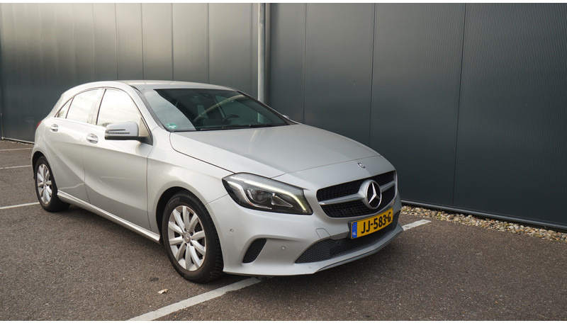 Mercedes-Benz A180d EURO6 - Minibusz, Kisbusz: 3 kép. Mercedes-Benz A180d EURO6 - Minibusz, Kisbusz: 3 kép.