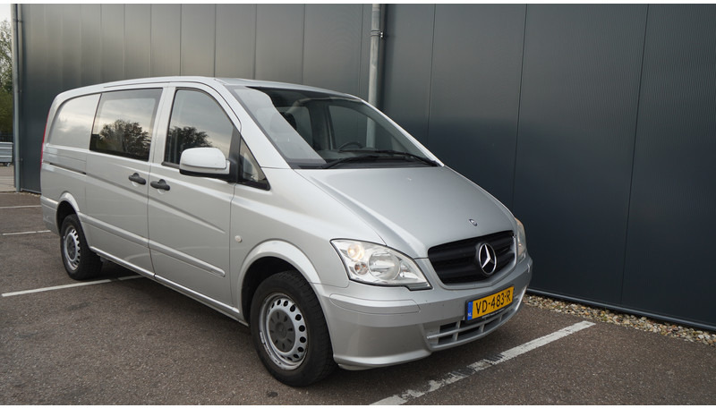 Mercedes-Benz Vito 110CDI DOUBLE CABIN - Minibusz, Kisbusz: 3 kép. Mercedes-Benz Vito 110CDI DOUBLE CABIN - Minibusz, Kisbusz: 3 kép.