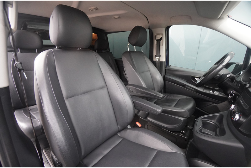 Minibusz, Kisbusz Mercedes-Benz Vito 114CDI: 9 kép. Minibusz, Kisbusz Mercedes-Benz Vito 114CDI: 9 kép.