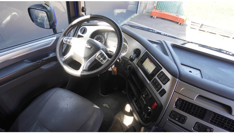 DAF XF 460 EURO 6 SSC 885.000km - Nyergesvontató: 5 kép. DAF XF 460 EURO 6 SSC 885.000km - Nyergesvontató: 5 kép.