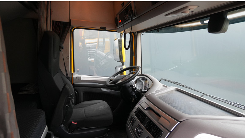 DAF XF 480 SC 776.000KM - Nyergesvontató: 5 kép. DAF XF 480 SC 776.000KM - Nyergesvontató: 5 kép.