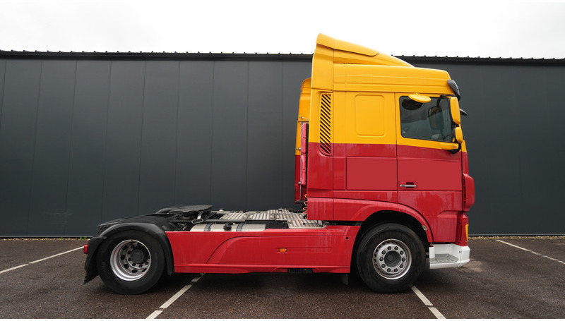 DAF XF 480 SC 776.000KM - Nyergesvontató: 2 kép. DAF XF 480 SC 776.000KM - Nyergesvontató: 2 kép.