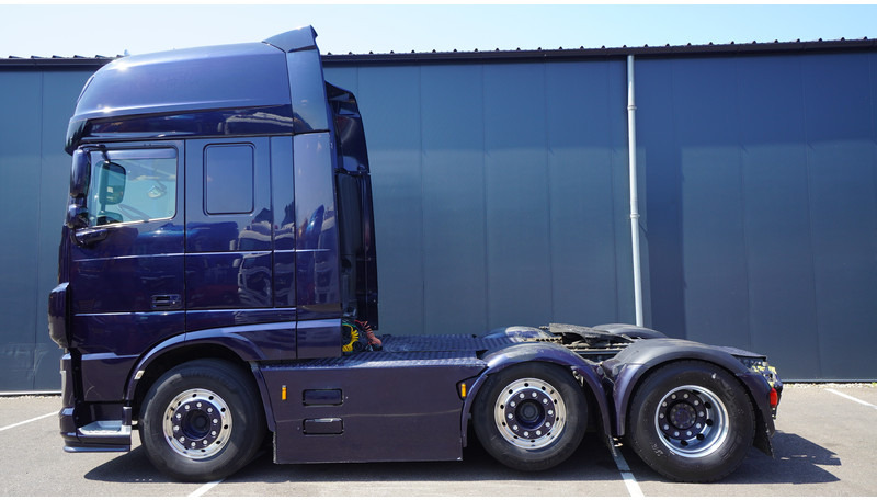 DAF XF510 FTG 6X2 SSC - Nyergesvontató: 1 kép. DAF XF510 FTG 6X2 SSC - Nyergesvontató: 1 kép.