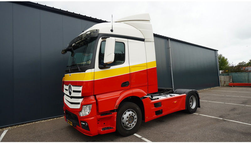 Mercedes-Benz ACTROS 1942 EURO 6 814.000KM - Nyergesvontató: 3 kép. Mercedes-Benz ACTROS 1942 EURO 6 814.000KM - Nyergesvontató: 3 kép.