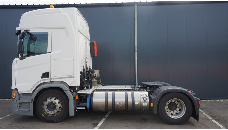 Scania R 410 LNG RETARDER ADR 788.000KM - Nyergesvontató: 1 kép. Scania R 410 LNG RETARDER ADR 788.000KM - Nyergesvontató: 1 kép.