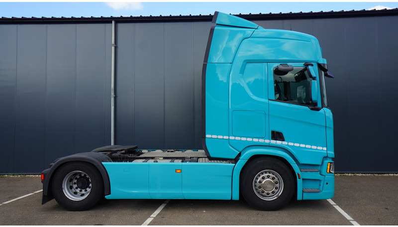 Scania R 450 TOPLINE EURO 6 RETARDER - Nyergesvontató: 2 kép. Scania R 450 TOPLINE EURO 6 RETARDER - Nyergesvontató: 2 kép.