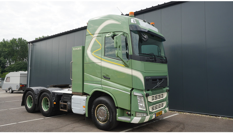 Volvo FH 460 6X4 EURO 6 769.000KM - Nyergesvontató: 4 kép. Volvo FH 460 6X4 EURO 6 769.000KM - Nyergesvontató: 4 kép.