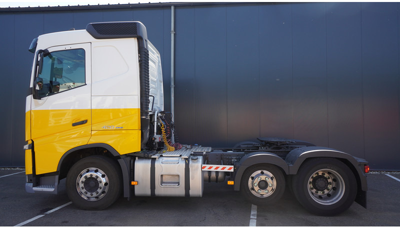 Volvo FH420 6X2 ADR EURO 6 - Nyergesvontató: 1 kép. Volvo FH420 6X2 ADR EURO 6 - Nyergesvontató: 1 kép.